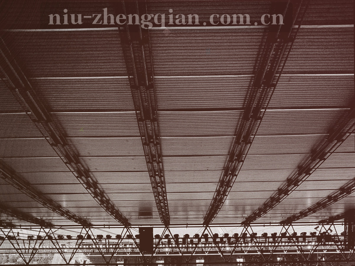 抽象设备屏幕上排列的纯色进度条与构建号占位图形